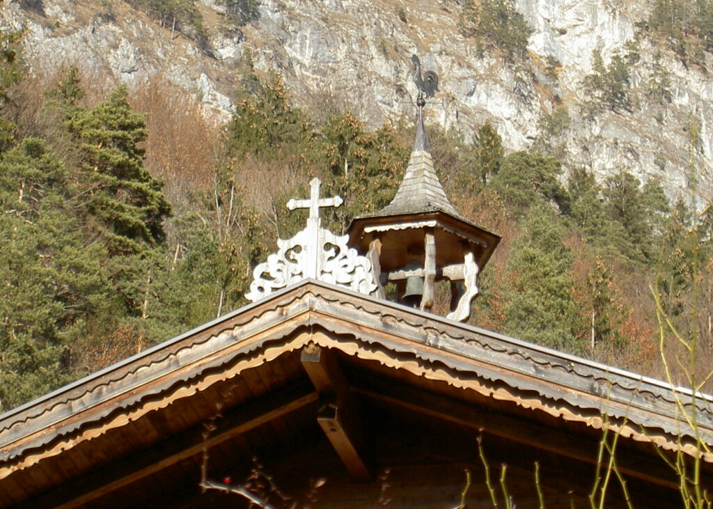 Ursymbole an Häusern als Schutz- und Energiespender